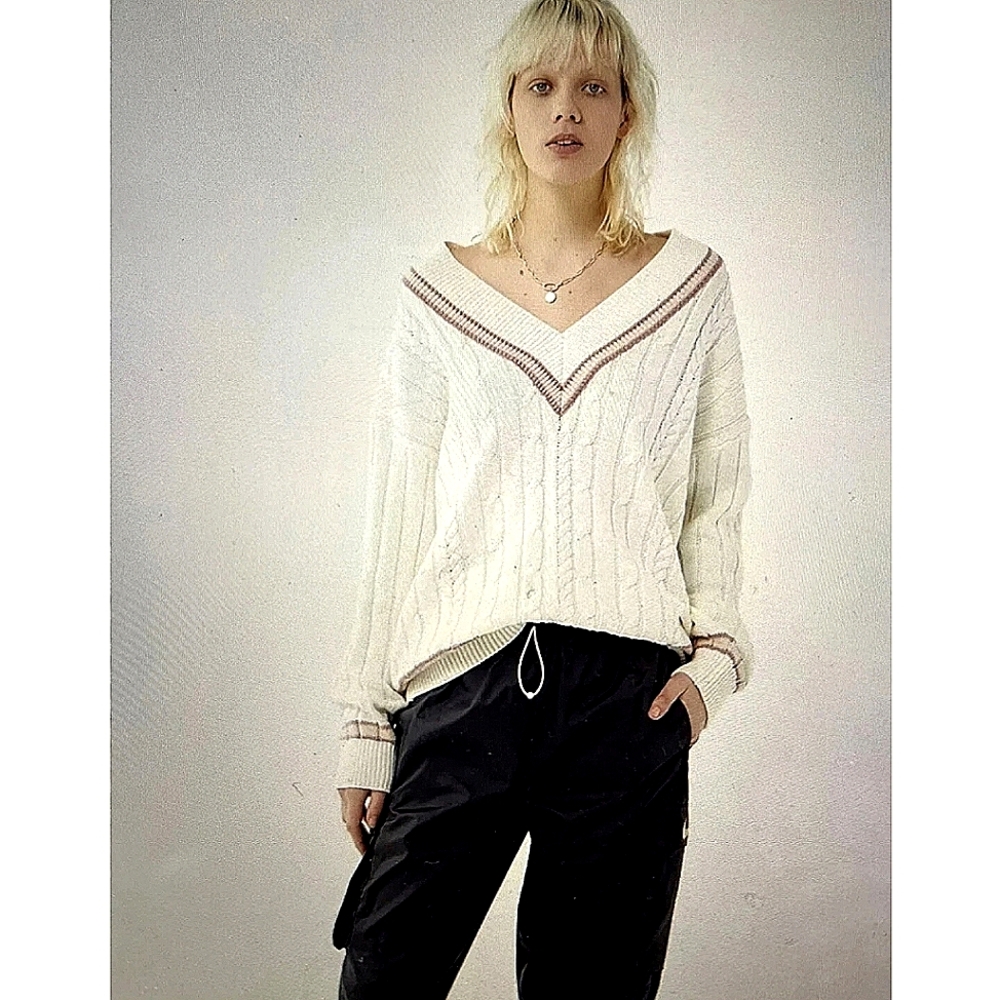 Urban Outfitters Alexandra Cream Cable-Knit Tennis Sweater Medium Preppy Grunge